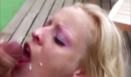 الاغ آماتور Bigtitted الناز قاسمی سکسی پس از دادن bj در آغوش گرفت