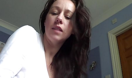Hottie hottie نوجوان آریانا گراند با دیک رقص سکش قدیمی میخ زده است